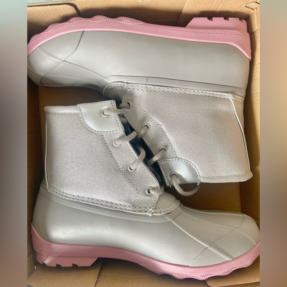Sperry Girl's Grey/Sparkle Lace Up "Port" Duck Boot Pink Detail Girls Size 6